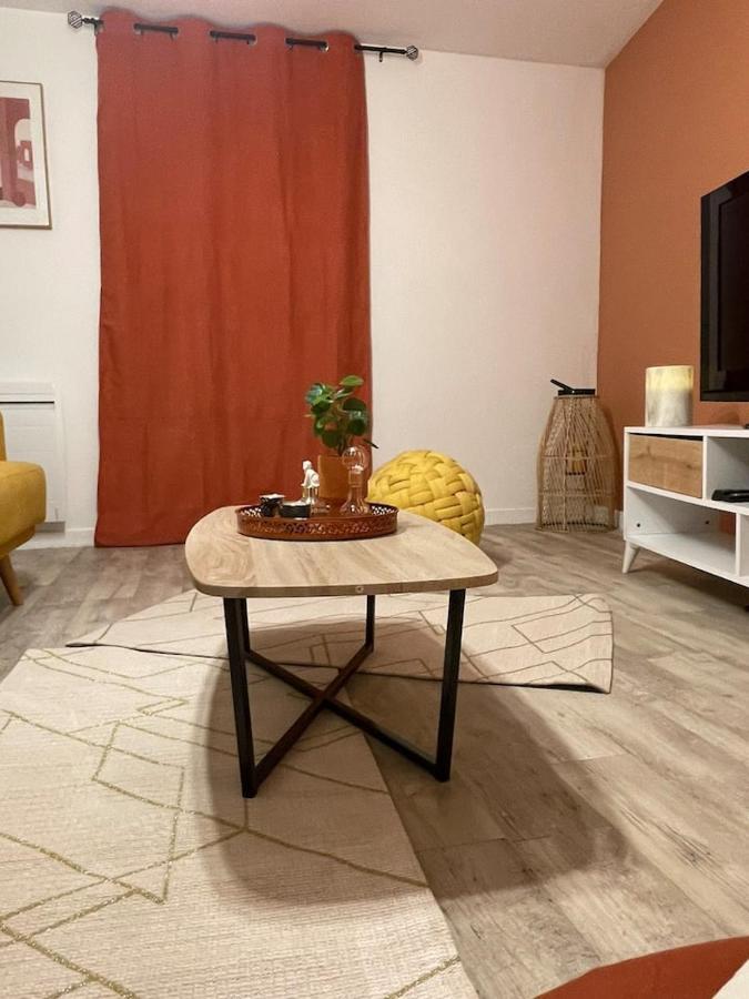 Comme Un Air De Provence A Blois Apartment Exterior foto