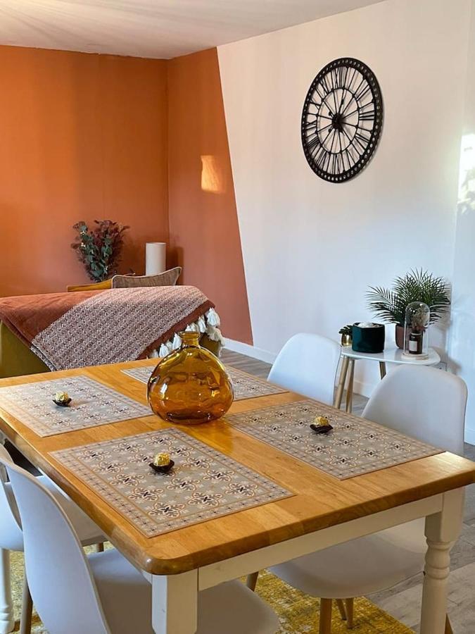 Comme Un Air De Provence A Blois Apartment Exterior foto