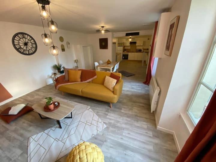Comme Un Air De Provence A Blois Apartment Exterior foto