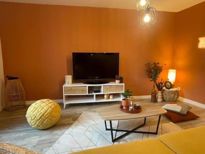 Comme Un Air De Provence A Blois Apartment Exterior foto