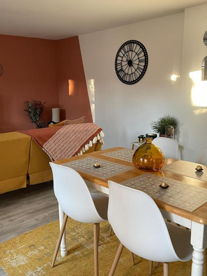 Comme Un Air De Provence A Blois Apartment Exterior foto